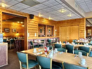 Mauston Park Oasis Restaurant & Bakery