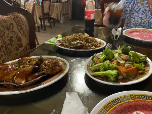 New Century Chinese Restaurant & Bar