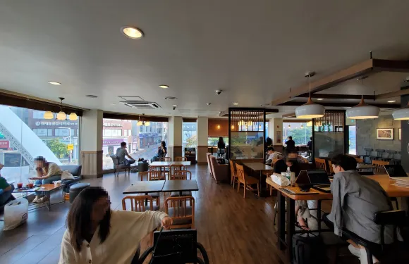 Starbucks Jeju Chilseong