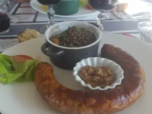 Le Moulin a Poivre Restaurant