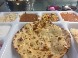 Aahar Fast Food & Restaurant