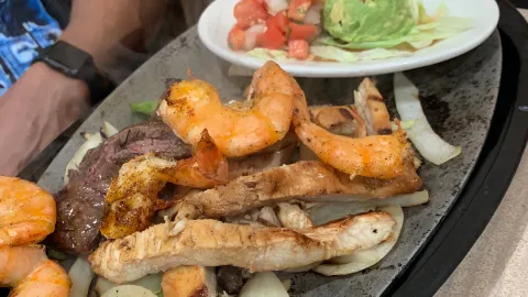 Mango's Grill Restaurant in Laurel