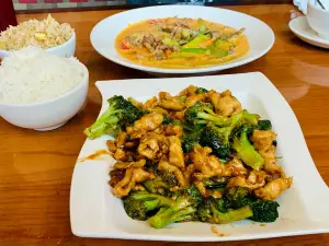 Jasmine Chinese & Thai Cuisine