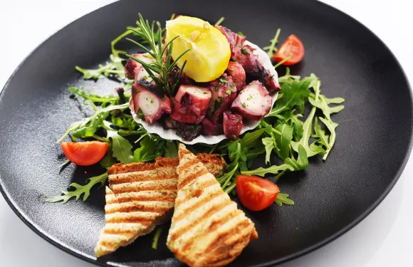 Azur - tratorija s picami