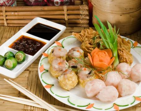 Makan Makan Asian Food Village