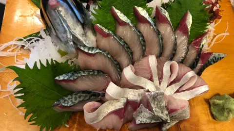 Ikiuo Kaitenzushi Uosen Gero in Геро