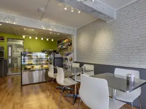Cafe Bon Bon