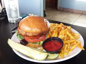 Sand Dollar Restaurant & Lounge