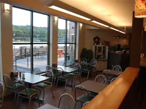 Roy's Pasties & Bakery