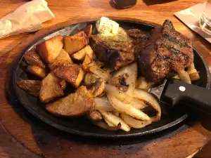 Applebee's Grill + Bar