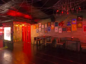 M Lounge