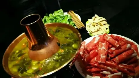 酸菜铜锅涮羊肉(白水店) in Baishui