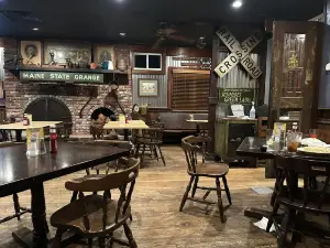 Cap'n Cats Clam Bar & Tavern
