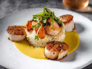 Tommy Bahama Restaurant & Bar