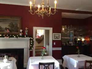 Crooked Run Tavern at Meander