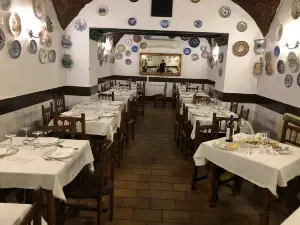 Meson La Troya