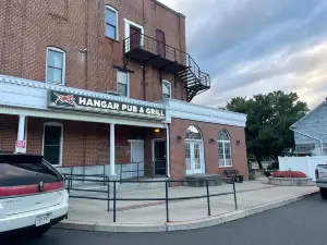 Hangar Pub & Grill Westfield