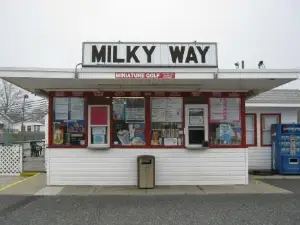 Milky Way Ice Cream & Mini Golf