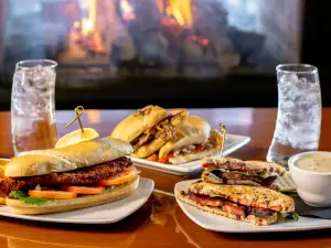 Moguls Grille & Taproom