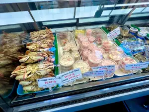 Fish Peddler's Market