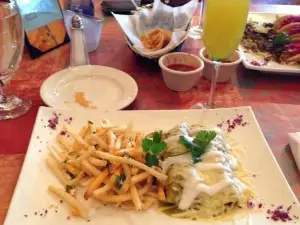 El Mariachi Tequila Bar & Grill