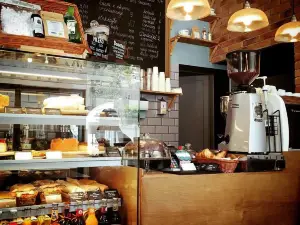 WakeCup Cafe