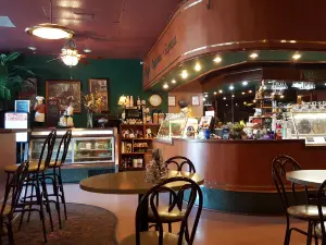 V & T Cafe & Grill