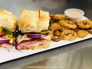 Back Alley Pub and Grill