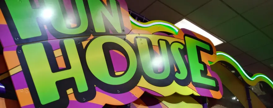 Chuck E. Cheese