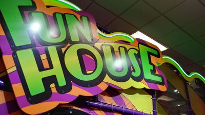 Chuck E. Cheese