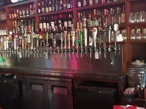 Quinn's Pub & Grill