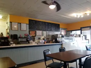 Downtown Deli & Custard Shoppe