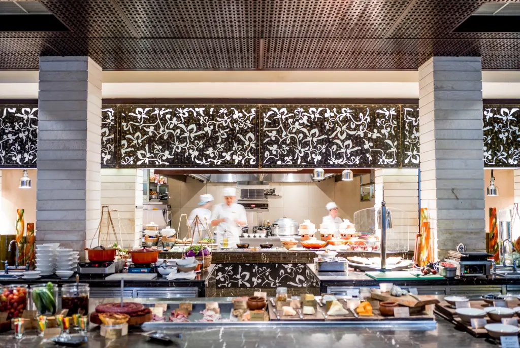 The Water Court Restaurant, Banyan Tree resort