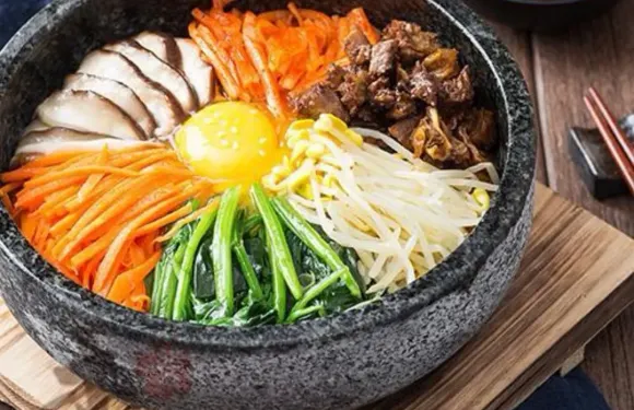 朝家瓦舍拌飯館（克拉瑪依店）