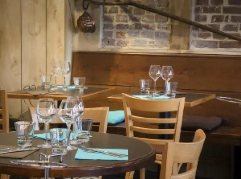 BAR A HUITRES ENTRE ET MER