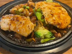 Denny's Restaurant