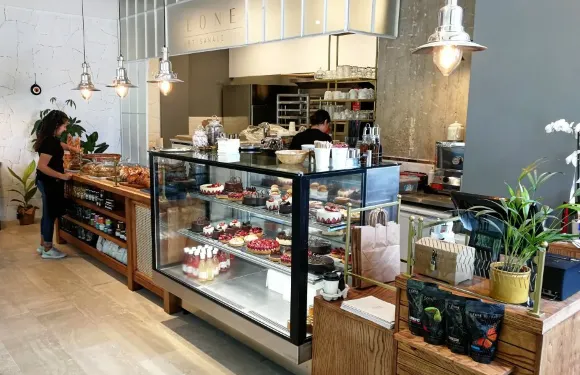 Léone Patisserie & Boulangerie URLA