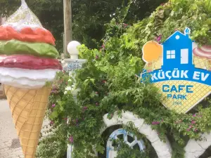 Kucuk Ev Park