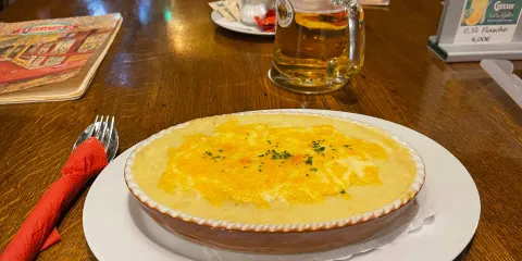 O'Sheas Irish Pub & Biergarten