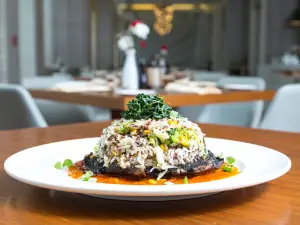 Hyatt Regency Waterfront Restaurant