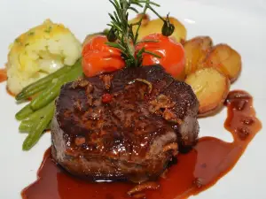 Restaurant Hafen Buffet by Poggio's Kitchen