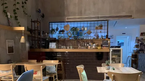 Mingle Cafe in Larnaca