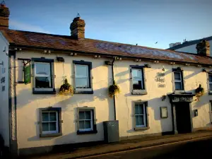 The Step Inn
