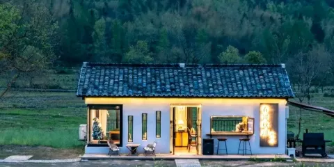 春田秋川咖啡館（黃山宏村塔川店）