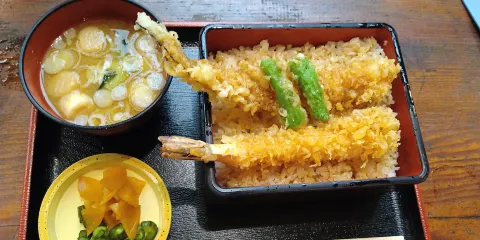 Kosaku Isawa Ekimaedori