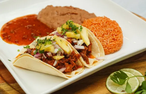 Los Agaves at Pike