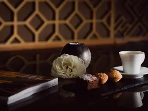 Amber Bar