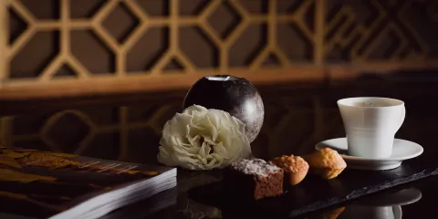 Amber Bar
