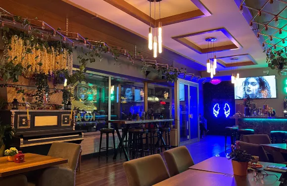 KO-AH Bar & Lounge