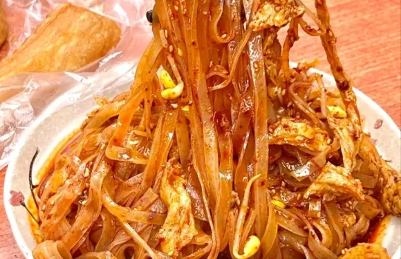 八畝溝擀麵皮